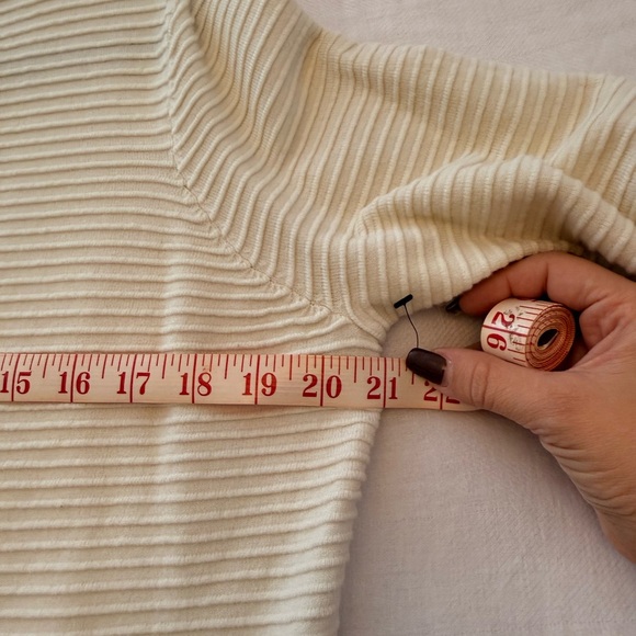 NWOT Cream Open-Front Sweater - Picture 6 of 9